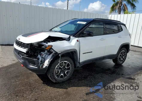 2025 Jeep Compass Trailhawk из США, поврежденный, VIN 3C4NJDDN1ST536705